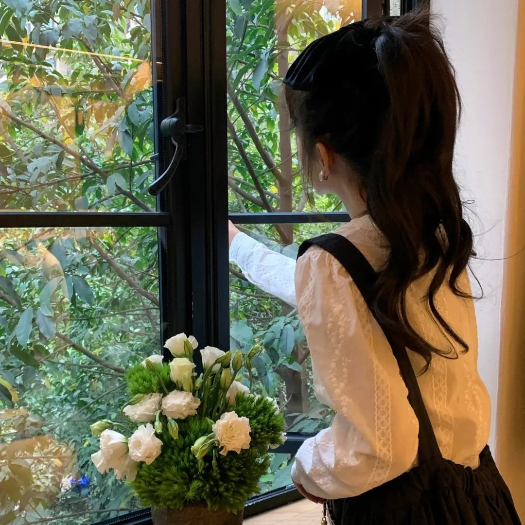 空中飞鸟
